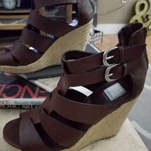 Wedge sandals size 10M